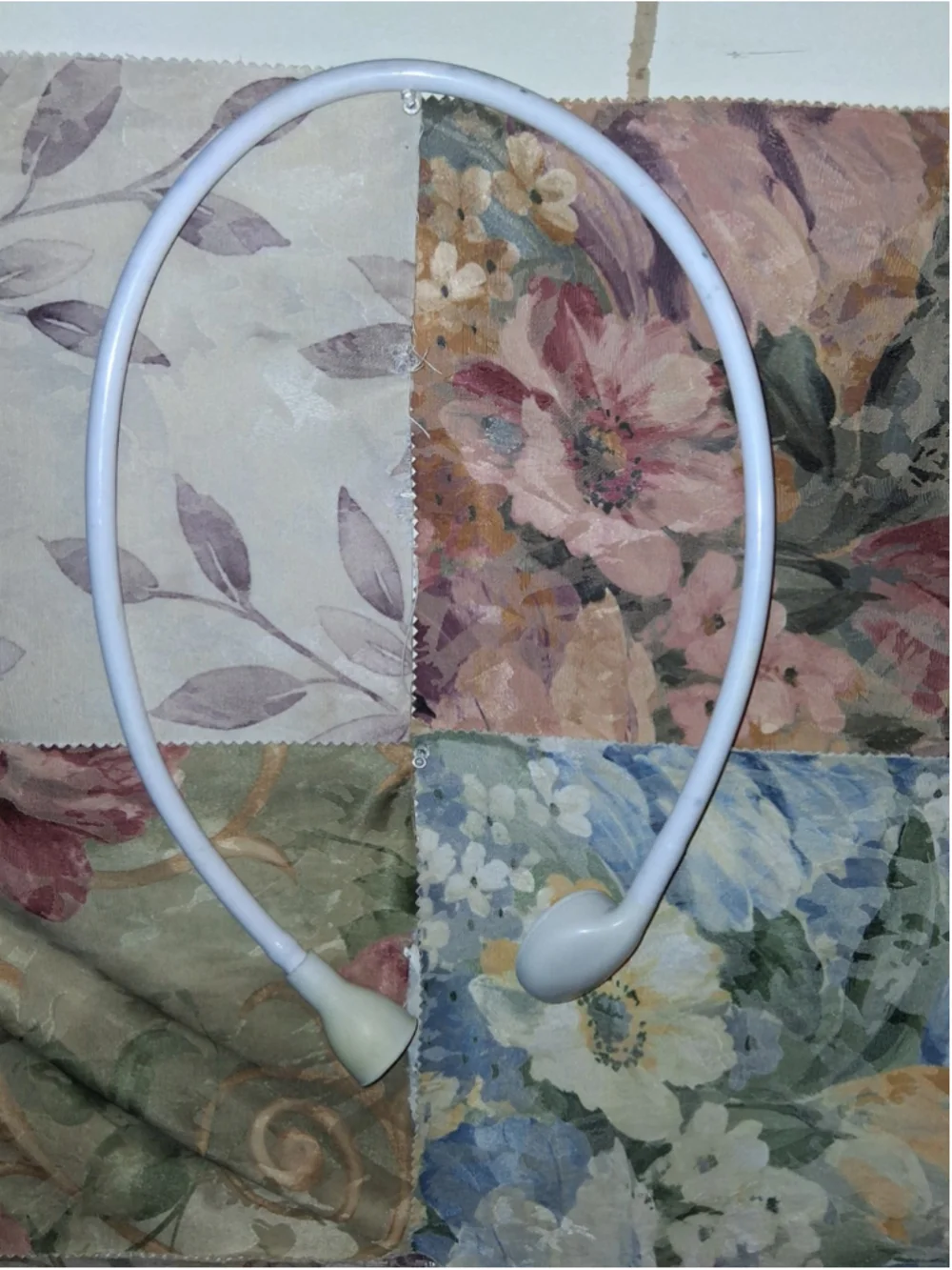 Unbranded white plastic
